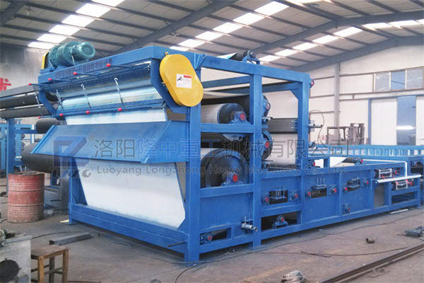 每小時(shí)生產(chǎn)100噸的帶式污泥壓濾機(jī)，價(jià)格多少錢？