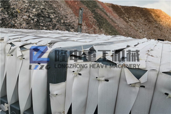 污泥壓濾機(jī)種類多，全套設(shè)備有哪些？