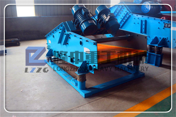 脫水污泥振動(dòng)脫水篩設(shè)備火力全開，助力尾砂污泥再利用