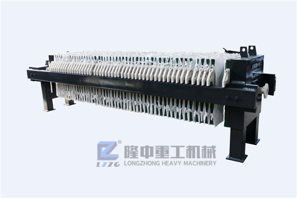 污泥板框壓濾機(jī)設(shè)備特點(diǎn)與系統(tǒng)組成 污泥板框壓濾機(jī)設(shè)備特點(diǎn)與系統(tǒng)組成