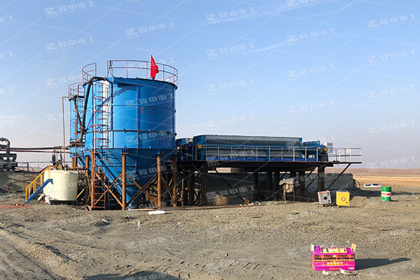 200平方的壓濾機有嗎？污泥脫水機多少錢一臺？