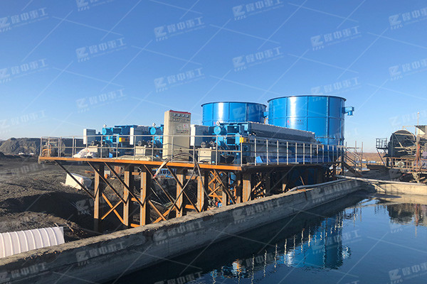 廂式壓濾機(jī)強(qiáng)度高，適合于處理細(xì)顆粒