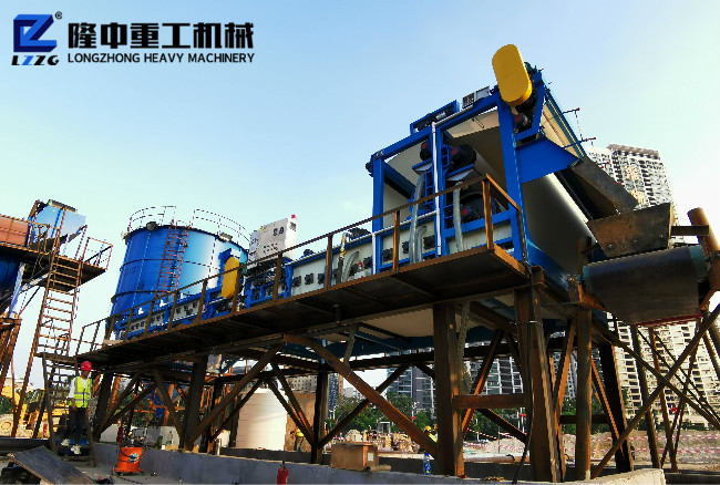 壓濾機(jī)現(xiàn)場